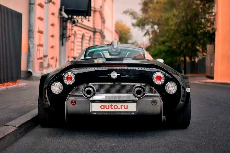 Очень редкий спорткар Spyker C8 Double 12S с АКПП продают в Москве за 31 млн руб