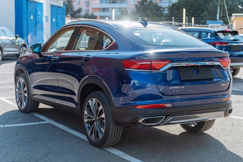 Цвета кузова нового Geely Tugella: шесть доступных оттенков для модели