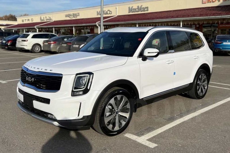 В России продают рестайлинговый KIA Telluride в топовой комплектации