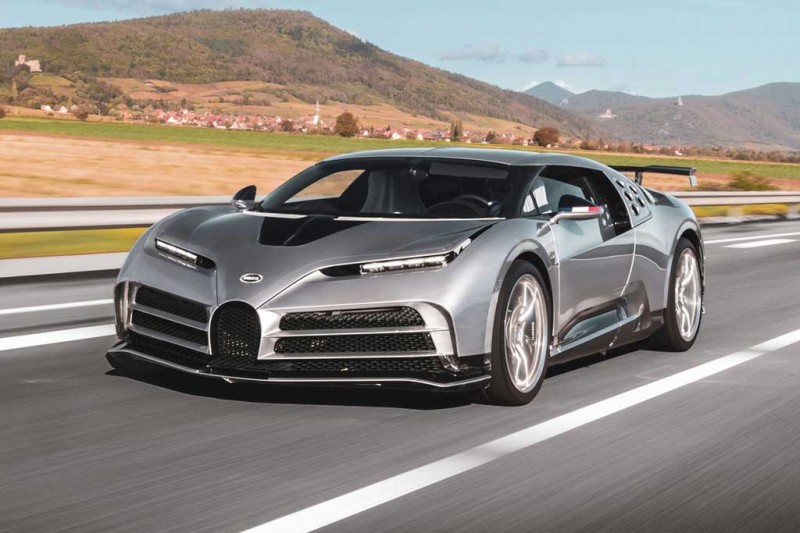 Новые Bugatti Centodieci передают покупателям с пробегом минимум 350 км: и вот почему