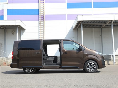Тест-драйв Citroen SpaceTourer (поколение I) - Массаж, обед и родительский контроль 
