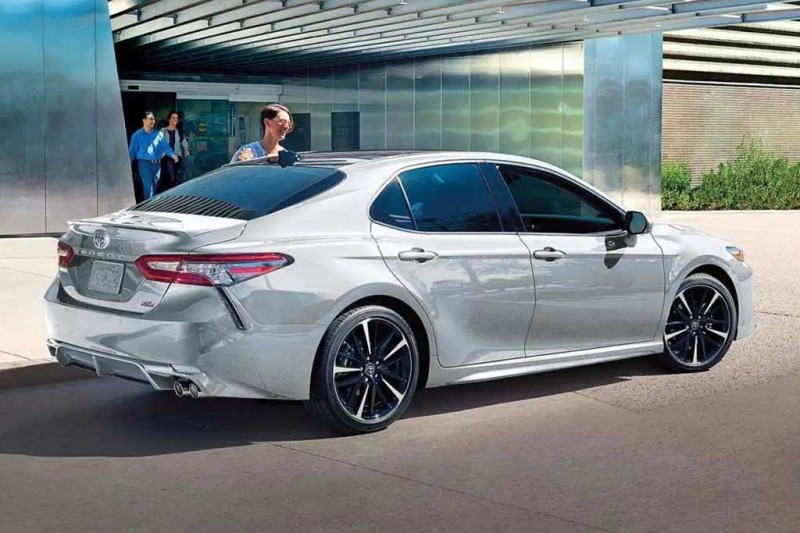 Обновленная Toyota Camry — востребованная модель в России
