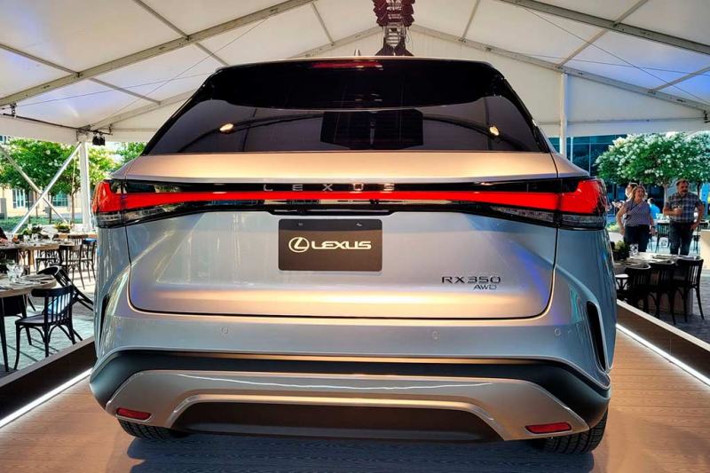 Японцы представили новый Lexus RX 2023: пятое поколение кроссовера