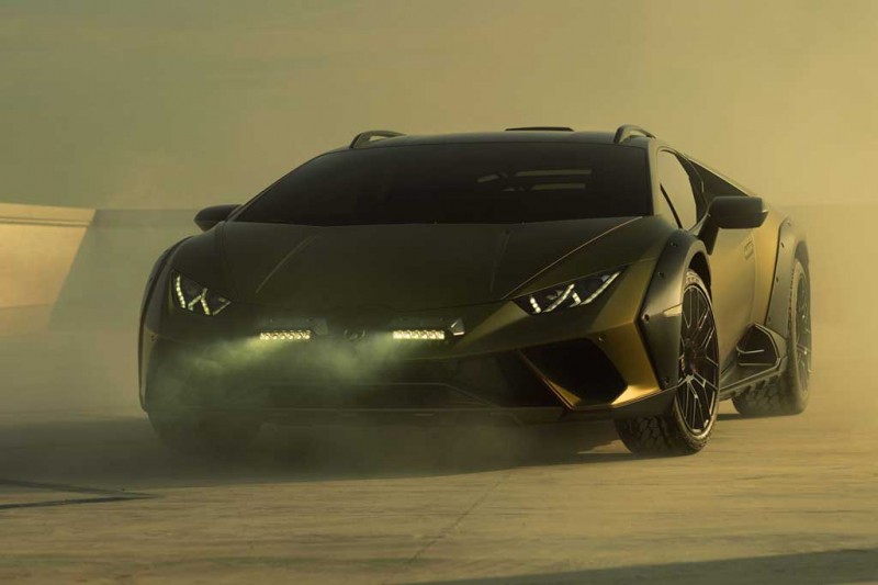 Вседорожный суперкар Lamborghini Huracan Sterrato дебютирует 30 ноября