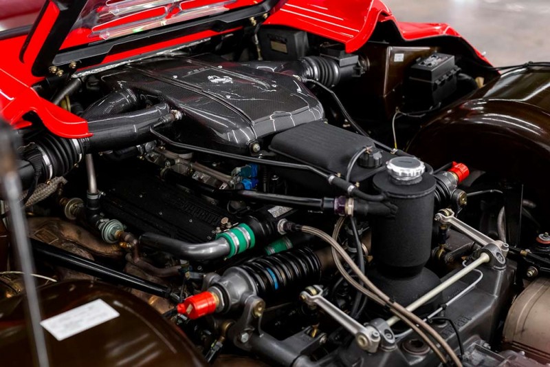 Ferrari F50 1995 года в идеальном состоянии планируют продать за 400 млн рублей