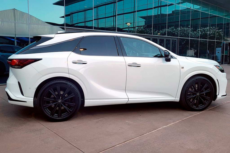 Японцы представили новый Lexus RX 2023: пятое поколение кроссовера