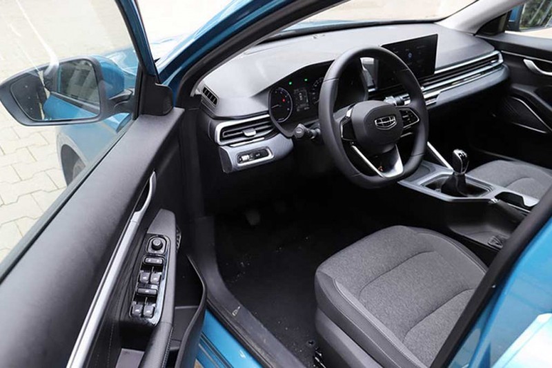 В Белоруссии наладят выпуск седана Geely Emgrand7 New: ждем его в РФ 3 В Белоруссии наладят выпуск седана Geely Emgrand7 New: ждем его в РФ