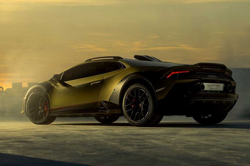 Вседорожный суперкар Lamborghini Huracan Sterrato дебютирует 30 ноября