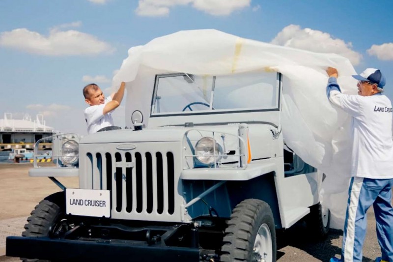 Компания Toyota отреставрировала классический Land Cruiser из 1950-ых гг