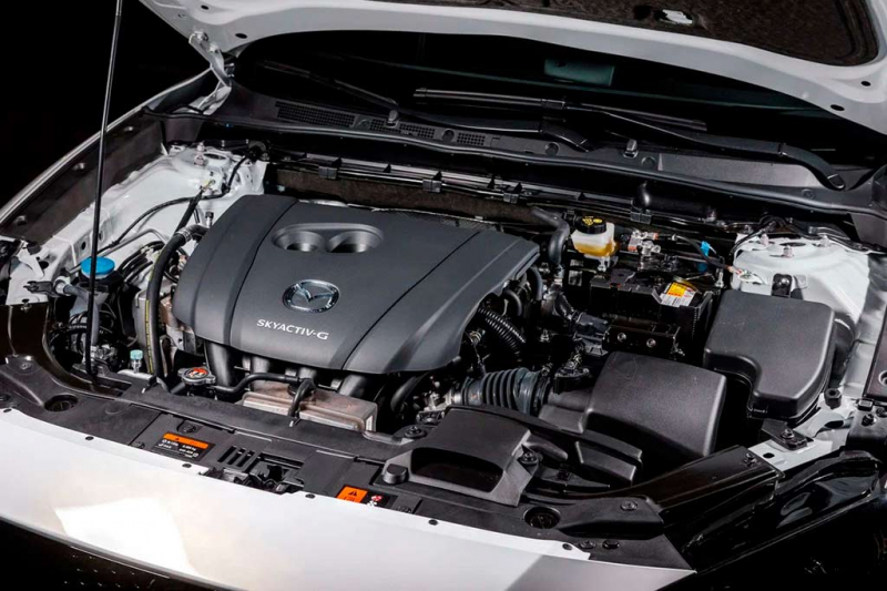 В России появились &laquo;китайские&raquo; кроссоверы Mazda CX-4: их ввезли по параллельному импорту