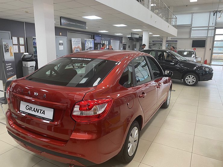 Прощай, Корея — бойся, LADA: самые продаваемые автомобили в России