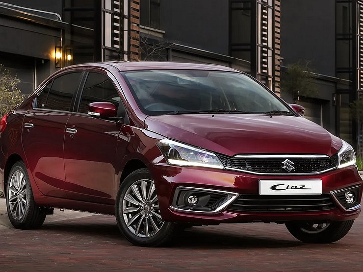 В Россию приехал японский «убийца» LADA Vesta 1 В Россию приехал японский «убийца» LADA Vesta