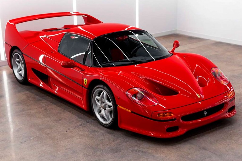 Ferrari F50 1995 года в идеальном состоянии планируют продать за 400 млн рублей