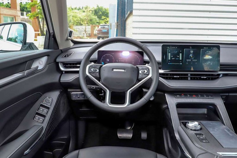В Казахстане появился новый Haval H6: там он дешевле кроссовера F7 4 В Казахстане появился новый Haval H6: там он дешевле кроссовера F7