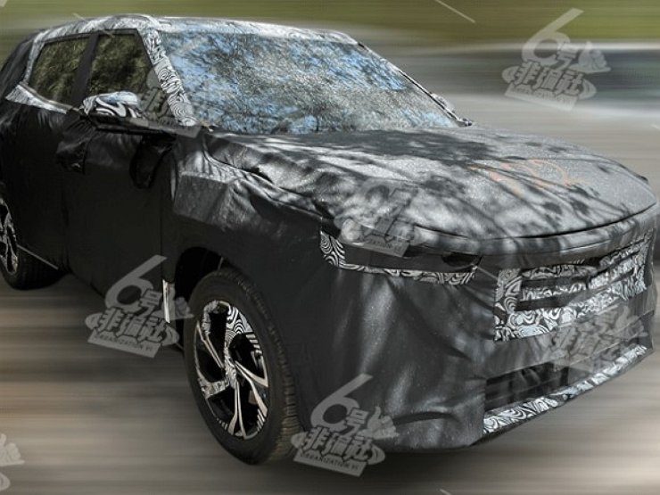 Фотошпионы «поймали» Geely Coolray нового поколения