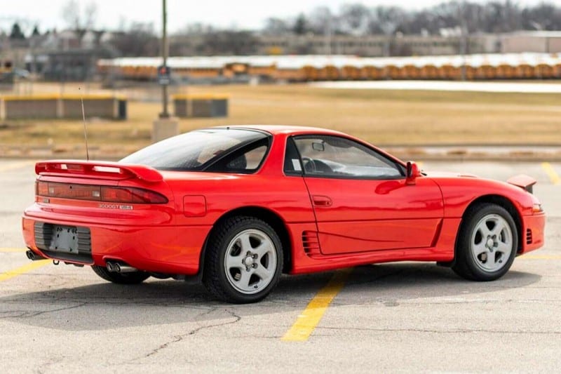 Mitsubishi 3000 GT: один из самых технологичных спорткаров начала девяностых