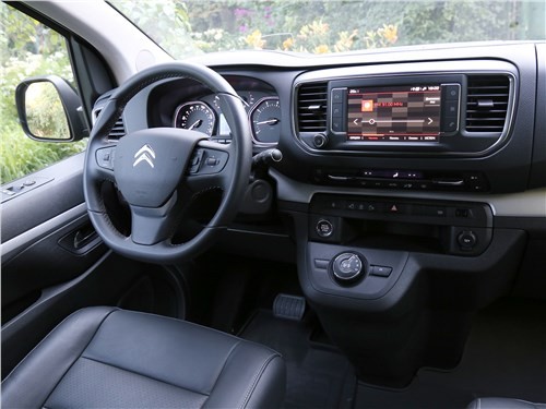 Тест-драйв Citroen SpaceTourer (поколение I) - Массаж, обед и родительский контроль 