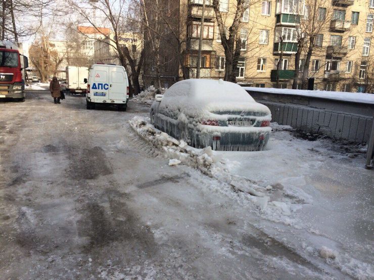 Почему именно сейчас нужно очистить лед вокруг своего автомобиля 2 Почему именно сейчас нужно очистить лед вокруг своего автомобиля