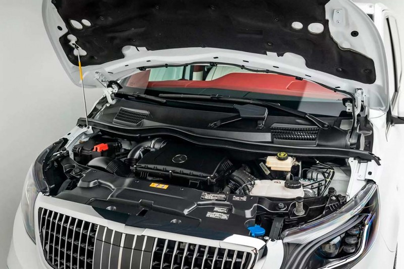 Уникальный минивэн Mercedes Metris в стиле Maybach ушел с молотка за 13,0 млн руб 9 Уникальный минивэн Mercedes Metris в стиле Maybach ушел с молотка за 13,0 млн руб