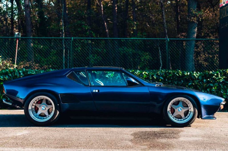 Редкий De Tomaso Pantera 1977 в кузове тарга продают в Бельгии за 265 000 евро