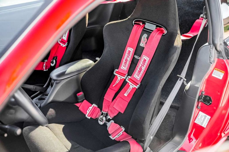 На торги выставлен Ford Mustang SVT Cobra R 2000: в тот год из собрали только 300 штук