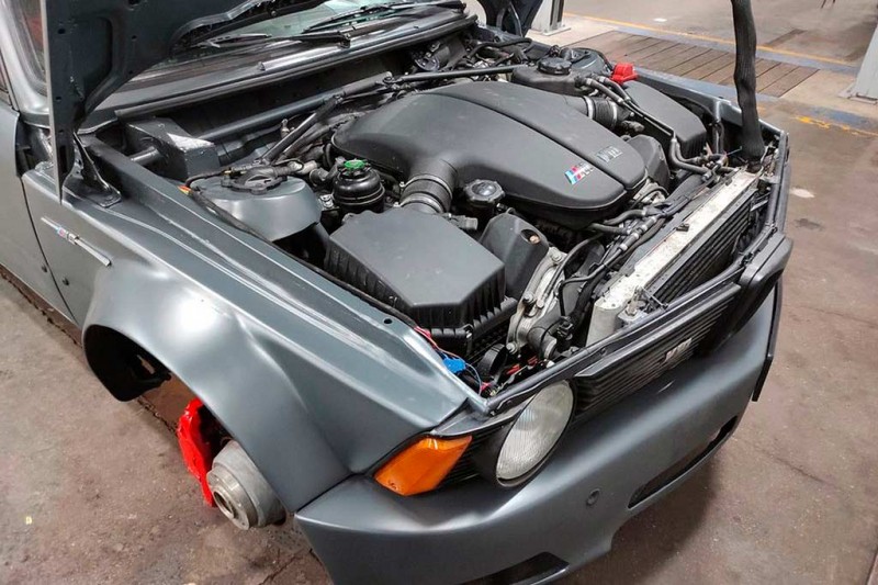 BMW 3-Series (E21) с двигателем V10 от седана M5 E60 продают за 49 000 евро 4 BMW 3-Series (E21) с двигателем V10 от седана M5 E60 продают за 49 000 евро