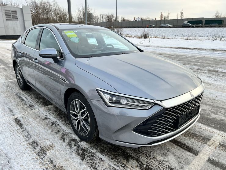 Раздавить Toyota Prius: тест-драйв гибридного китайского седана BYD Qin Plus 2 Раздавить Toyota Prius: тест-драйв гибридного китайского седана BYD Qin Plus