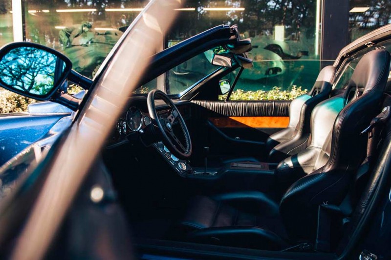 Редкий De Tomaso Pantera 1977 в кузове тарга продают в Бельгии за 265 000 евро