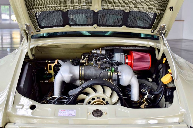 В мастерской DP Motorsport отреставрировали спорткар Porsche 911 (964)