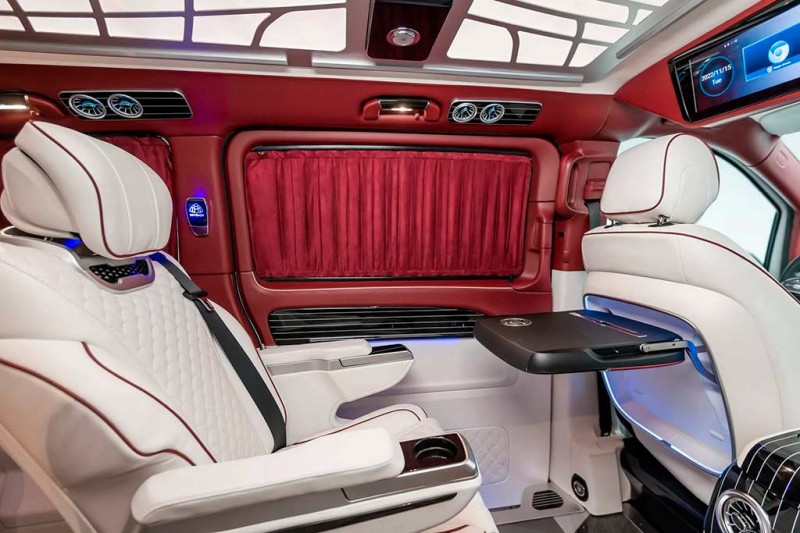 Уникальный минивэн Mercedes Metris в стиле Maybach ушел с молотка за 13,0 млн руб 8 Уникальный минивэн Mercedes Metris в стиле Maybach ушел с молотка за 13,0 млн руб