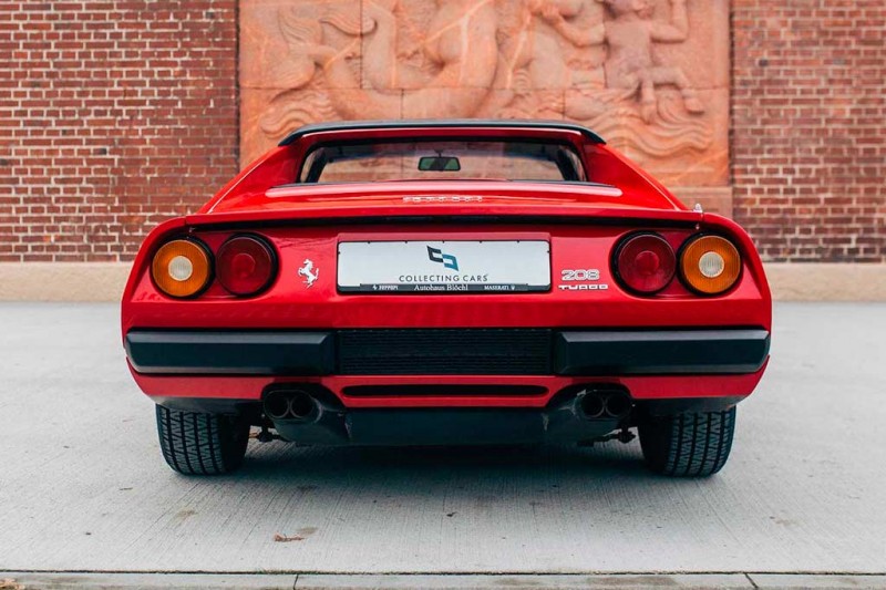 На торги выставлен классический Ferrari 208 Turbo 1984 года с двухлитровым турботором