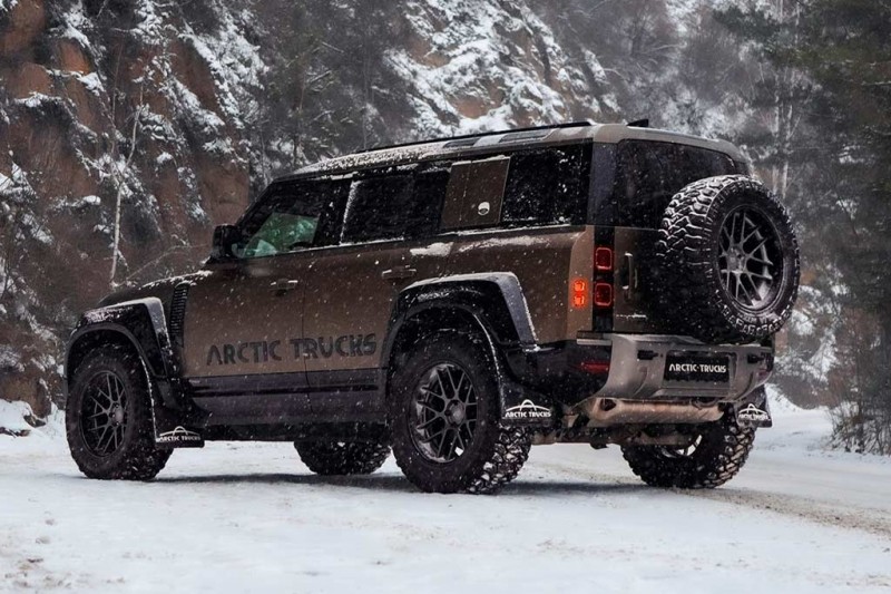 Фирма Arctic Trucks доработала внедорожник Land Rover Defender 2 Фирма Arctic Trucks доработала внедорожник Land Rover Defender