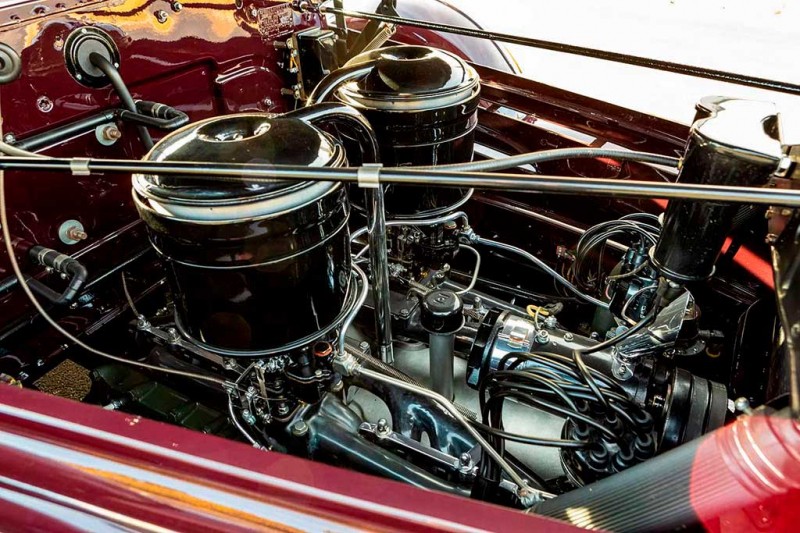 Редкий кабриолет Cadillac Series 90 V16 1938 года ушел с молотка почти за 12 млн руб
