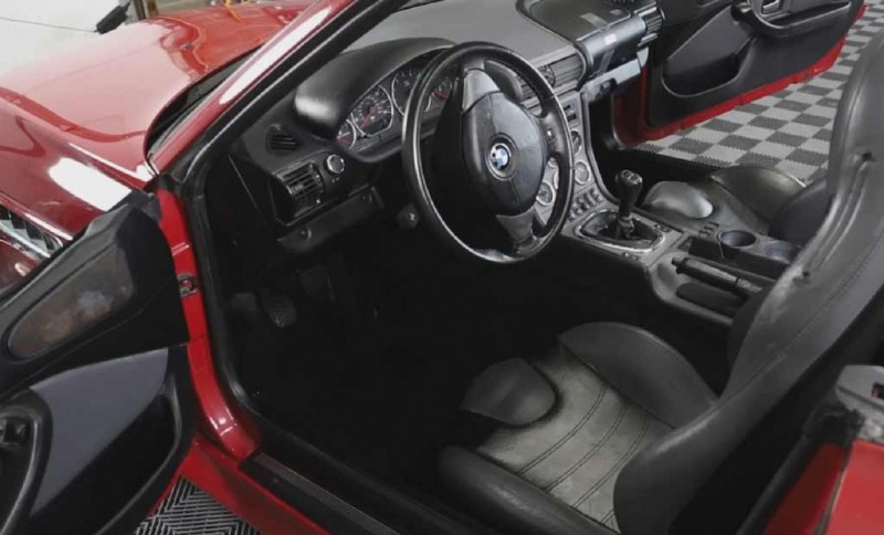 Посмотрите на процесс детейлинга затопленного BMW Z3 M Roadster