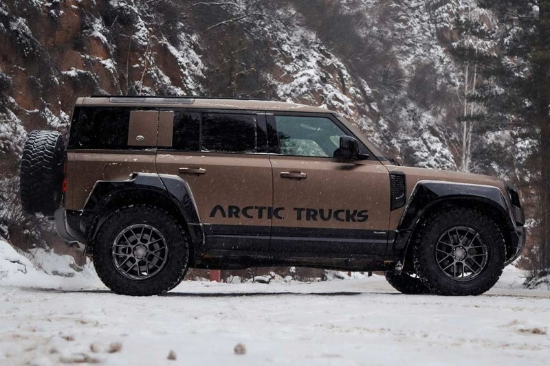 Фирма Arctic Trucks доработала внедорожник Land Rover Defender 3 Фирма Arctic Trucks доработала внедорожник Land Rover Defender