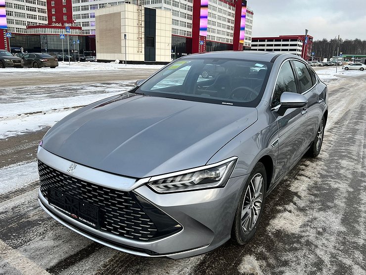 Раздавить Toyota Prius: тест-драйв гибридного китайского седана BYD Qin Plus 1 Раздавить Toyota Prius: тест-драйв гибридного китайского седана BYD Qin Plus