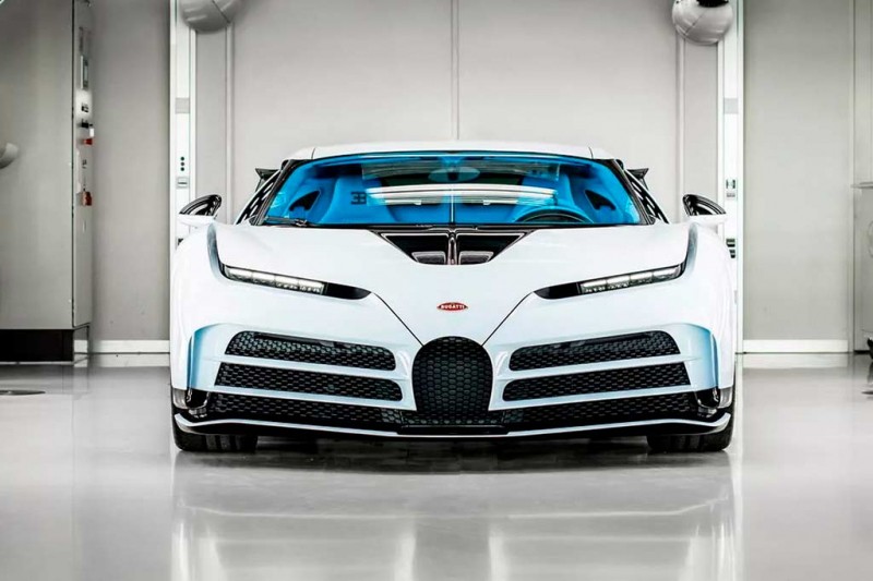 Последний из десяти выпущенных гиперкаров Bugatti Centodieci передан владельцу