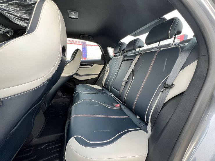 Раздавить Toyota Prius: тест-драйв гибридного китайского седана BYD Qin Plus 4 Раздавить Toyota Prius: тест-драйв гибридного китайского седана BYD Qin Plus