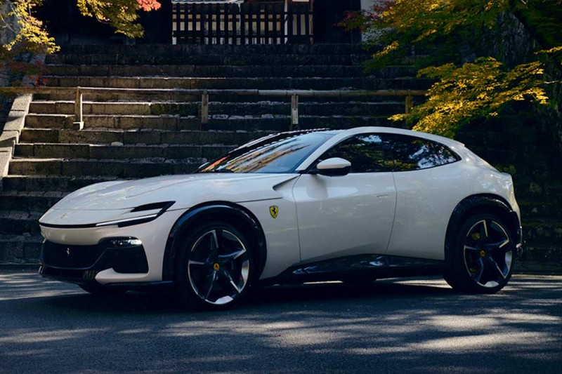 Компания Ferrari приостанавливает прием заказов на кроссовер Purosangue