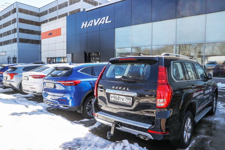Гонки по вертикали: как китайский вопрос убивает российский автопром