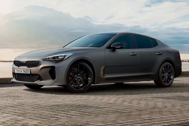KIA Stinger получил лимитированную прощальную версию Tribute Edition