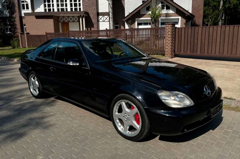 В Москве продают уникальный Mercedes-Benz CL600 1998: цена вопроса &mdash; свыше 63 млн руб