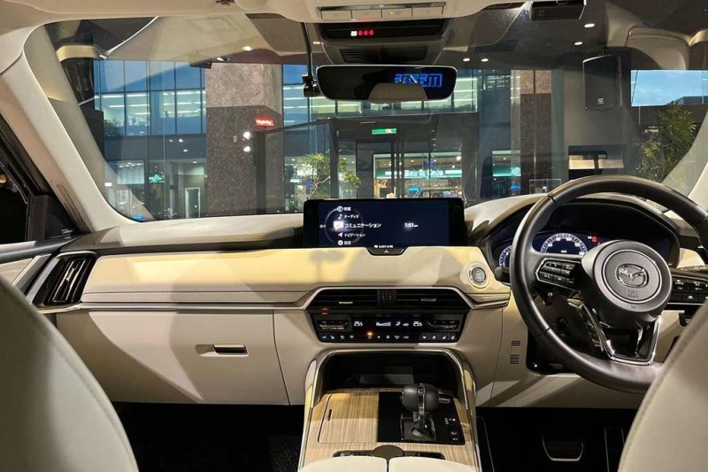 В России появилась возможность заказать премиальный кроссовер Mazda CX-60
