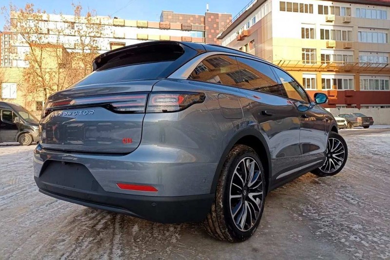 В Москве выставили на продажу 544-сильный китайский электрокар Leapmotor C11