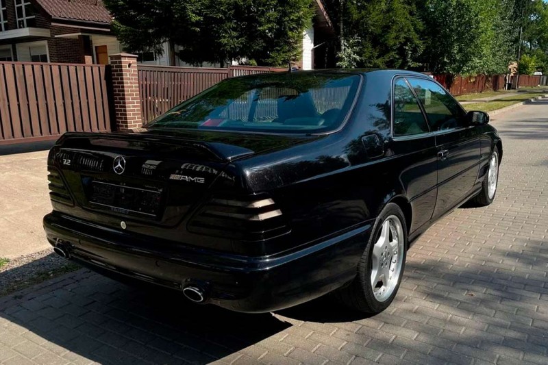В Москве продают уникальный Mercedes-Benz CL600 1998: цена вопроса &mdash; свыше 63 млн руб