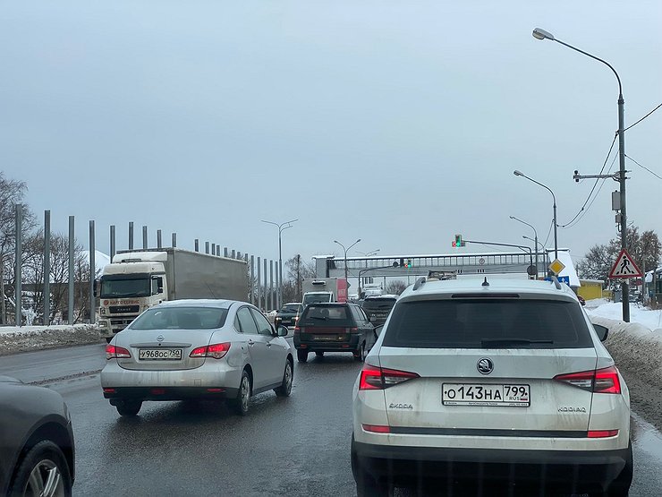 Как в городском заторе максимально снизить расход топлива 1 Как в городском заторе максимально снизить расход топлива