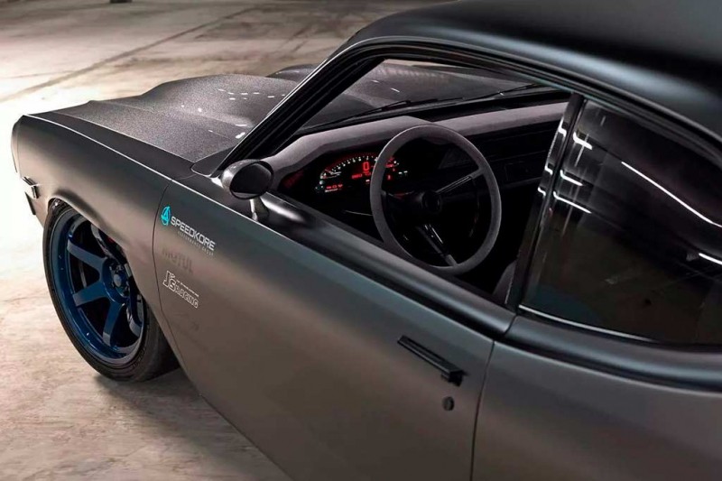 Dodge Dart Demon с компонентами от Honda: рендеры проекта в стиле ателье SpeedKore