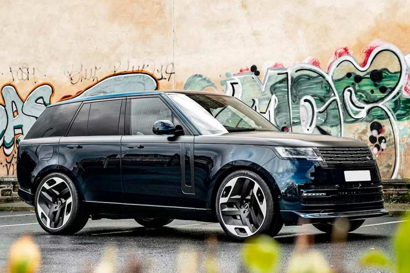 Range Rover Signature Edition от Kahn: огромные колеса и сдержанный наружный декор 1 Range Rover Signature Edition от Kahn: огромные колеса и сдержанный наружный декор