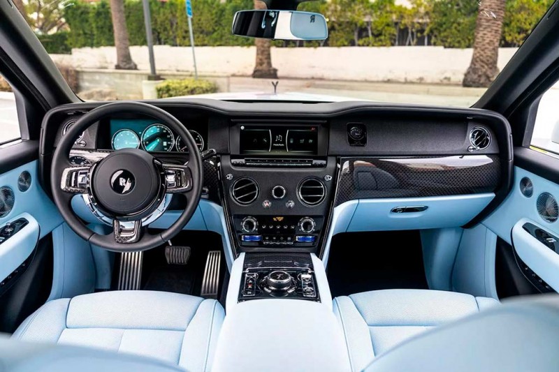 За Rolls-Royce Cullinan с широкофюзеляжным обвесом просят более 50 млн руб