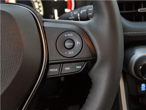 Тест-драйв Toyota RAV4 (поколение V) - &laquo;Жить в согласии с собой&raquo;